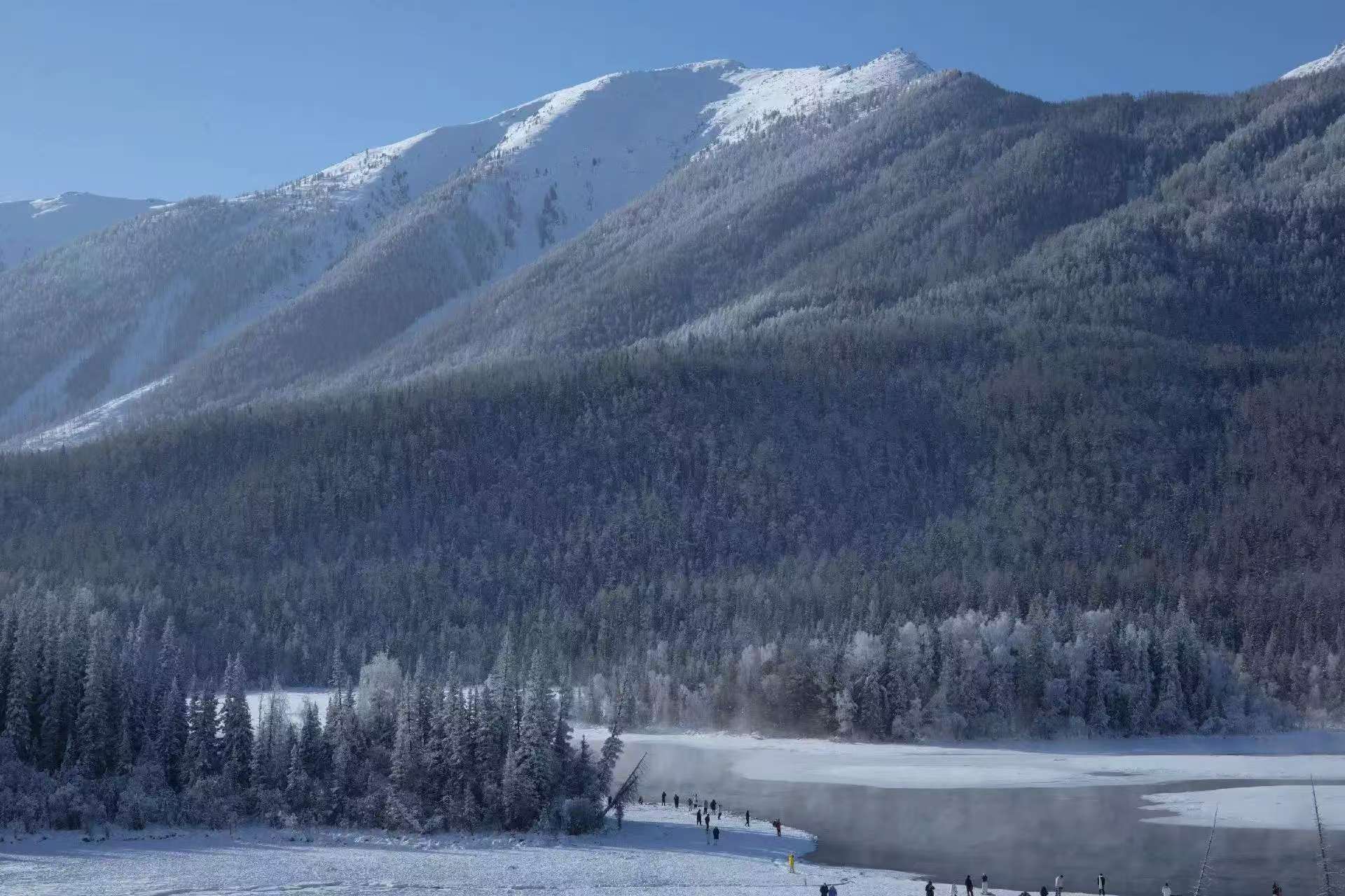 ��������˹4�ձ�ѩ�Σ�����˹���+���׹���+��ľ������